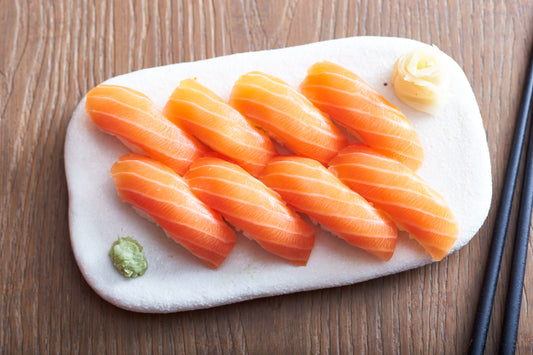 Salmon Sushi (8 pcs)